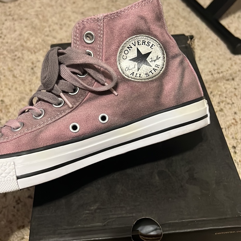 Used Converse - Picture 5 of 7